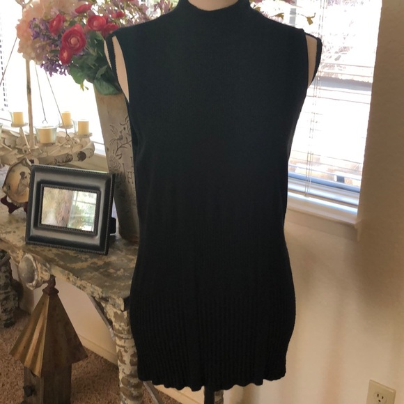 Renuar Sweaters - Sleeveless mock turtle long sweater